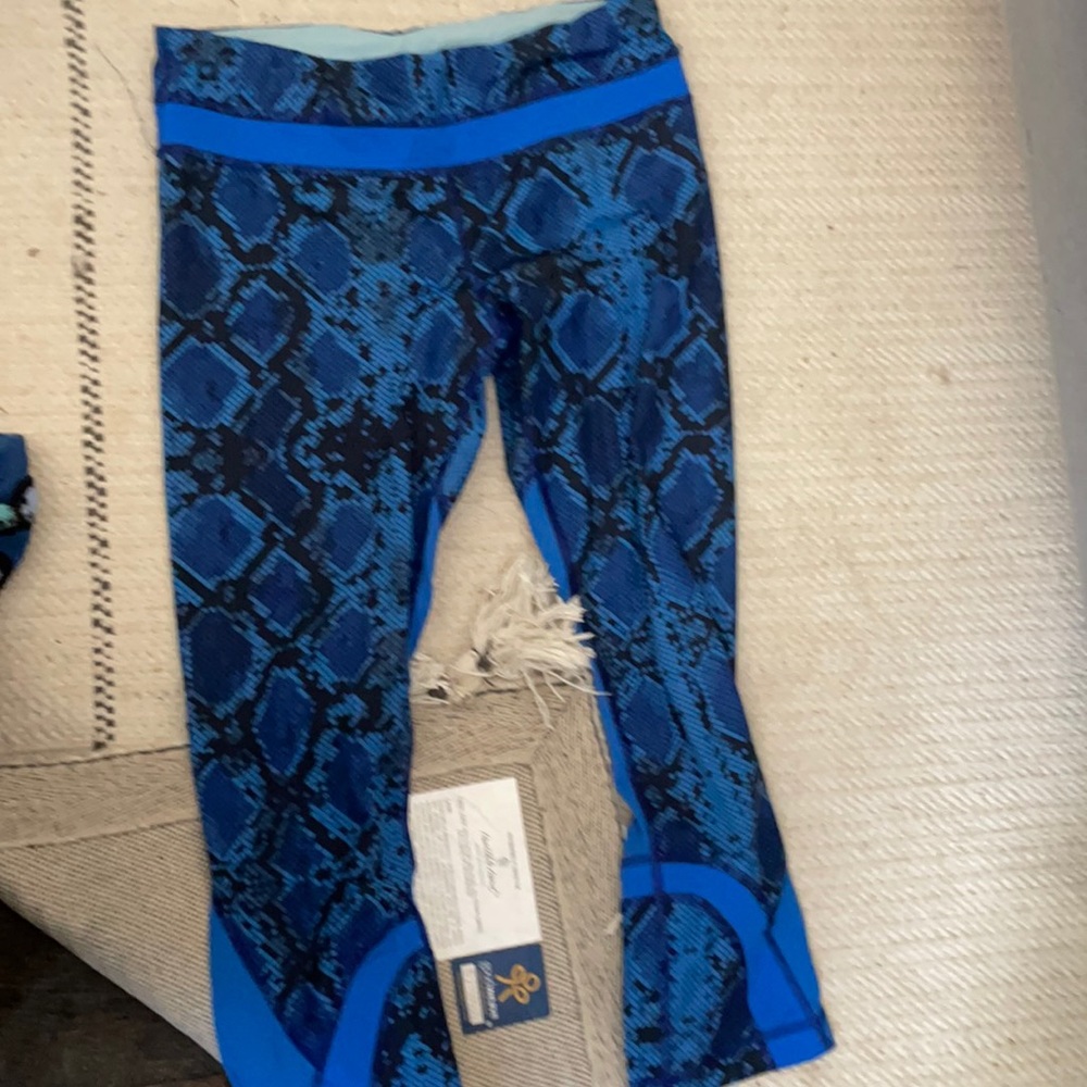 Lululemon cropped leggings